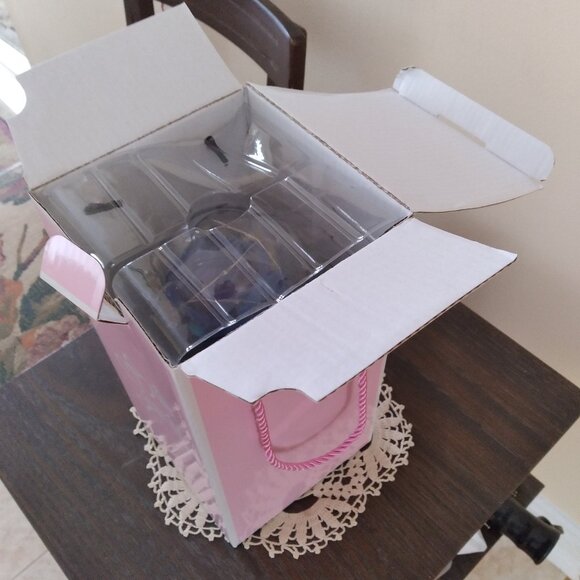 Elegant Rose, LED lights, Excellent for the gift - Picture 5 of 7